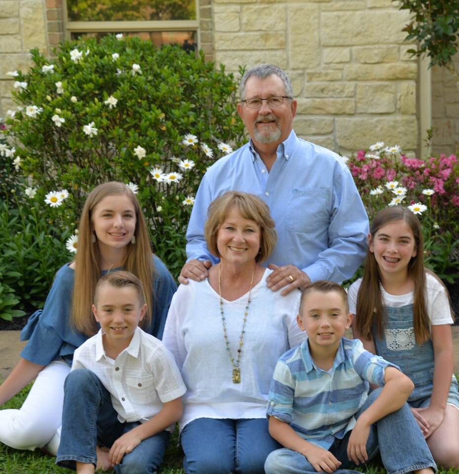 Bill and Rhonda Richey and grandkids